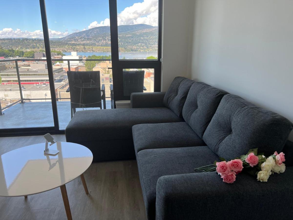 Amazing Brand New Lakeview Condo Downtown Kelowna Luaran gambar